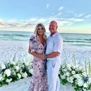 Mac Duggal Embellished Sleeveless Bow Shoulder V-Neck Trumpet Gown Size 4